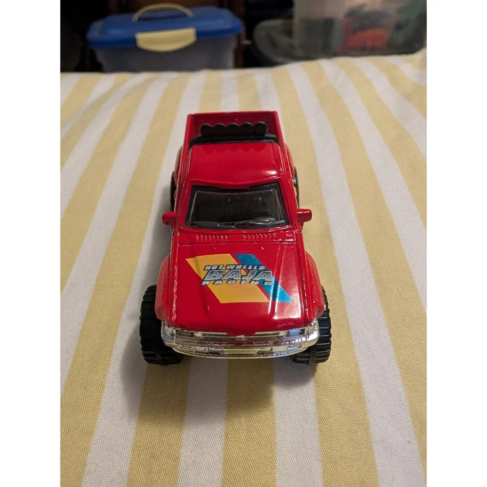 Hot Wheels 2013 Mattel Monster Jam RIG STORM 8 Truck Clear/Yellow/White